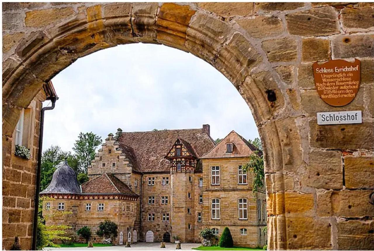 Gutsverwaltung Schloss Eyrichshof Ebern Exteriér fotografie